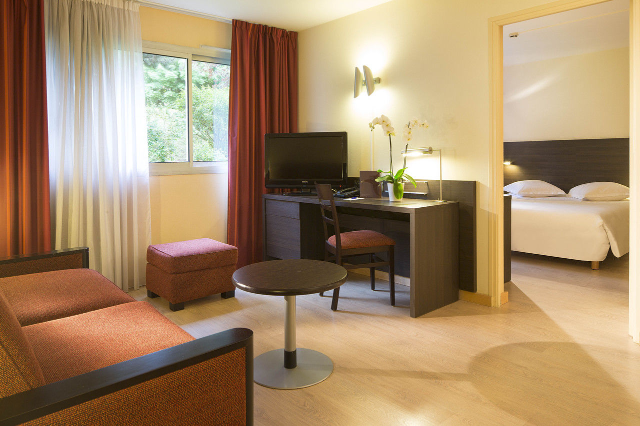 Escale Oceania Brest Hotel Gouesnou Exterior photo